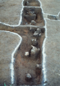 周溝の遺物出土状況(南から)