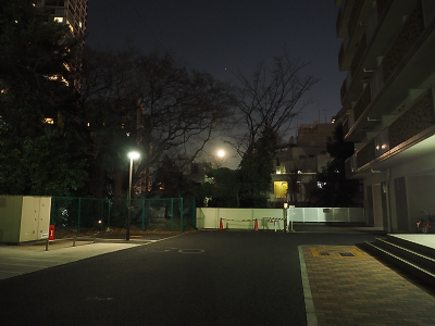 富山藩上屋敷書院の月景観