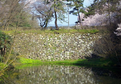 高岡城石垣