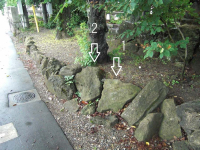 矢穴のある石材