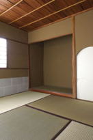 本丸亭内部