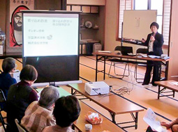 写真：市役所出前講座の様子