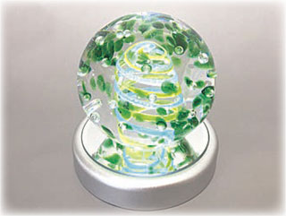 写真：富山ガラス工房 特別制作体験　光るガラスオブジェ