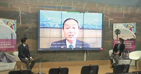 画像：ビデオメッセージを発信する藤井市長