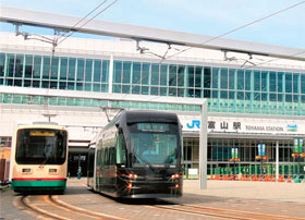 画像：富山駅