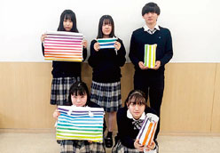 画像：中ホールバナーフラッグでエコバッグ等制作体験