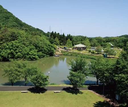 表紙：割山森林公園天湖森　令和6年5月10日:天湖森展望台から撮影